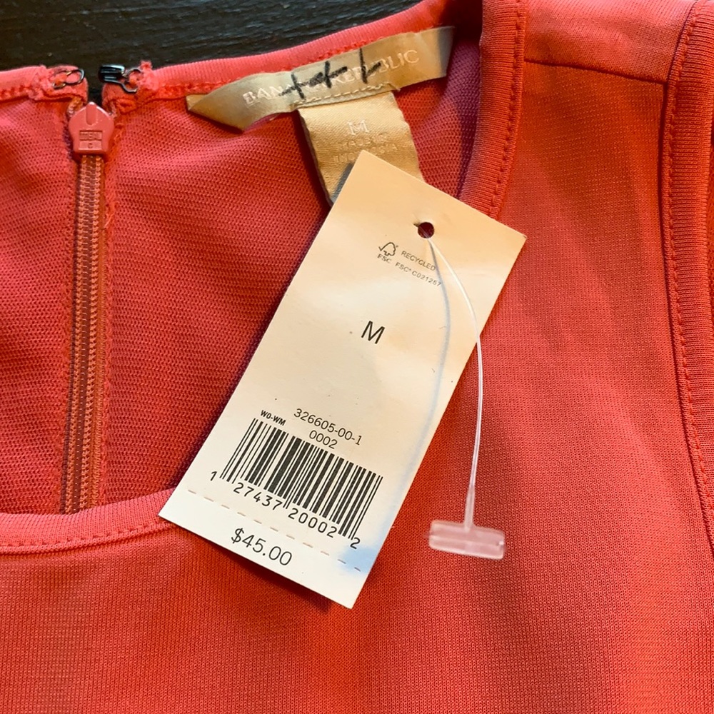 Banana republic lined zip back blouse. NWT .